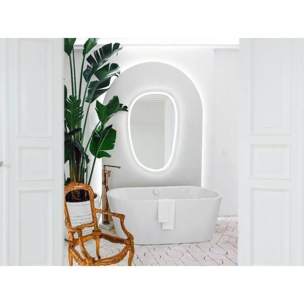 Дзеркало Devit Style 5415080 асиметричне з LED підсвіткою та тачсенсором 800х500 мм 542837 фото